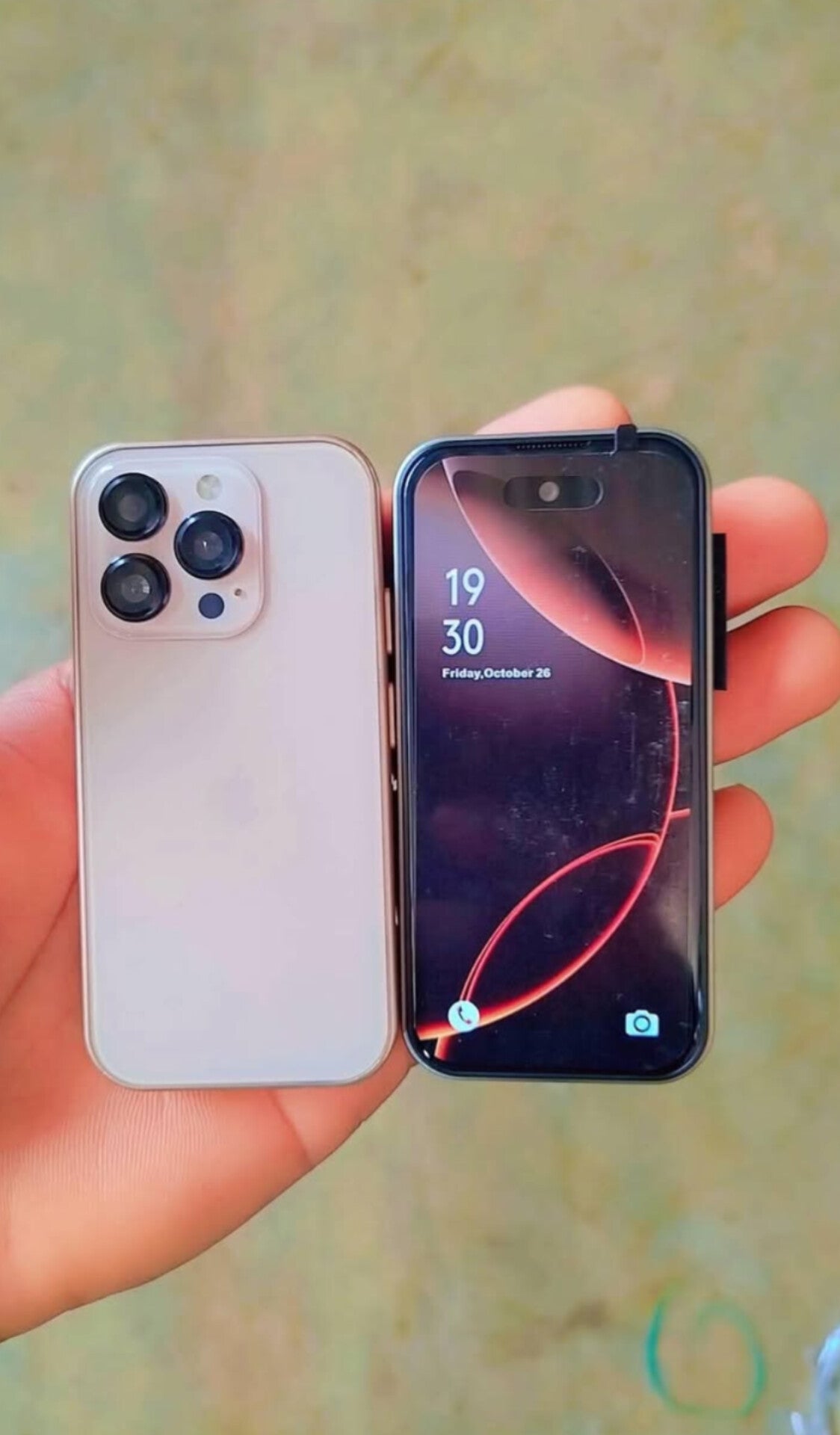 IPHONE 17 PRO MAX MINI