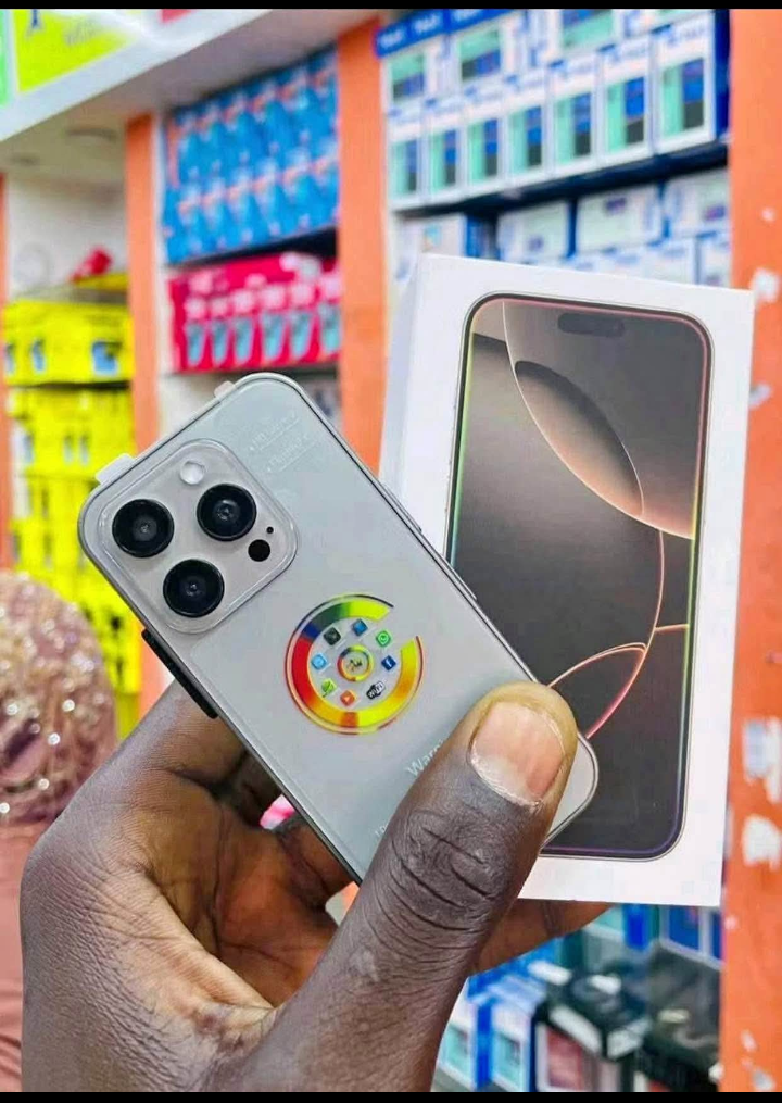 IPHONE 17 PRO MAX MINI